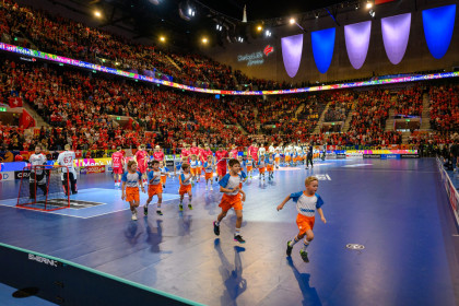 WFC2022: Finland - Switzerland  am 13.11.2022 in Zurich, Swiss Life Arena, Zurich, Switzerland  



Photo: Andi Suter - https://suter.photo/

Social-Media:@suter.photo