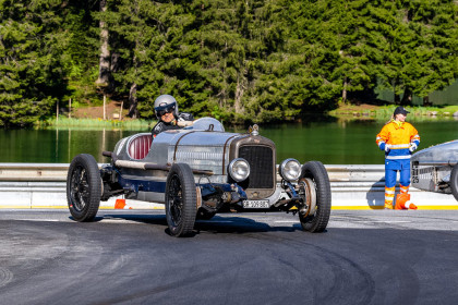 #314 Roger Heimgartner (Wollerau), Pontiac Roadster (Baujahr:1929, 3800 ccm, 75 PS)

Lenzerheide, 03. Juni 2023

——————————————
Web: https://suter.photo
Instagram: suter.photo
——————————————

©suter.photo 2023