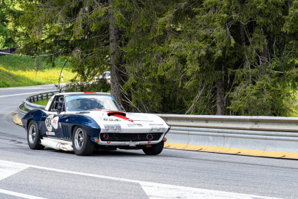 #803 Ruedi Stoop (Thalwil), Chevrolet FIA Competition (Baujahr:1964, 6500 ccm, 450 PS)

Lenzerheide, 03. Juni 2023

——————————————
Web: https://suter.photo
Instagram: suter.photo
——————————————

©suter.photo 2023