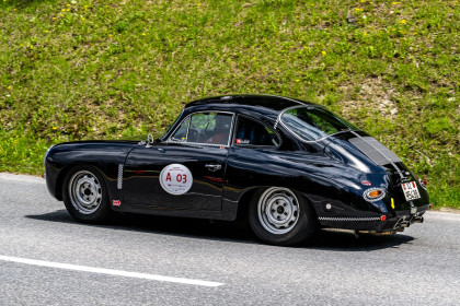 #A3 Henri Vollichard (Fribourg), Porsche 993 RS (Baujahr:1995, 3746 ccm, 300 PS)

Lenzerheide, 03. Juni 2023

——————————————
Web: https://suter.photo
Instagram: suter.photo
——————————————

©suter.photo 2023