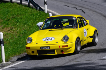 Gansser Franco aus Celerina mit der Startnummer 204 in einem Porsche 911, Jahrgang 1978, in der Klasse Classic Trophy.
