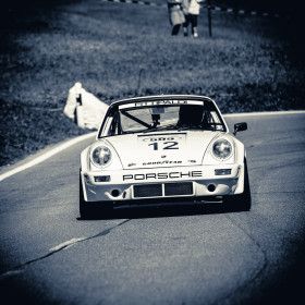 Stoschek Michael aus Coburg mit der Startnummer 509 in einem Porsche 911 RS 3.0, Jahrgang 1973, in der Klasse Competition.